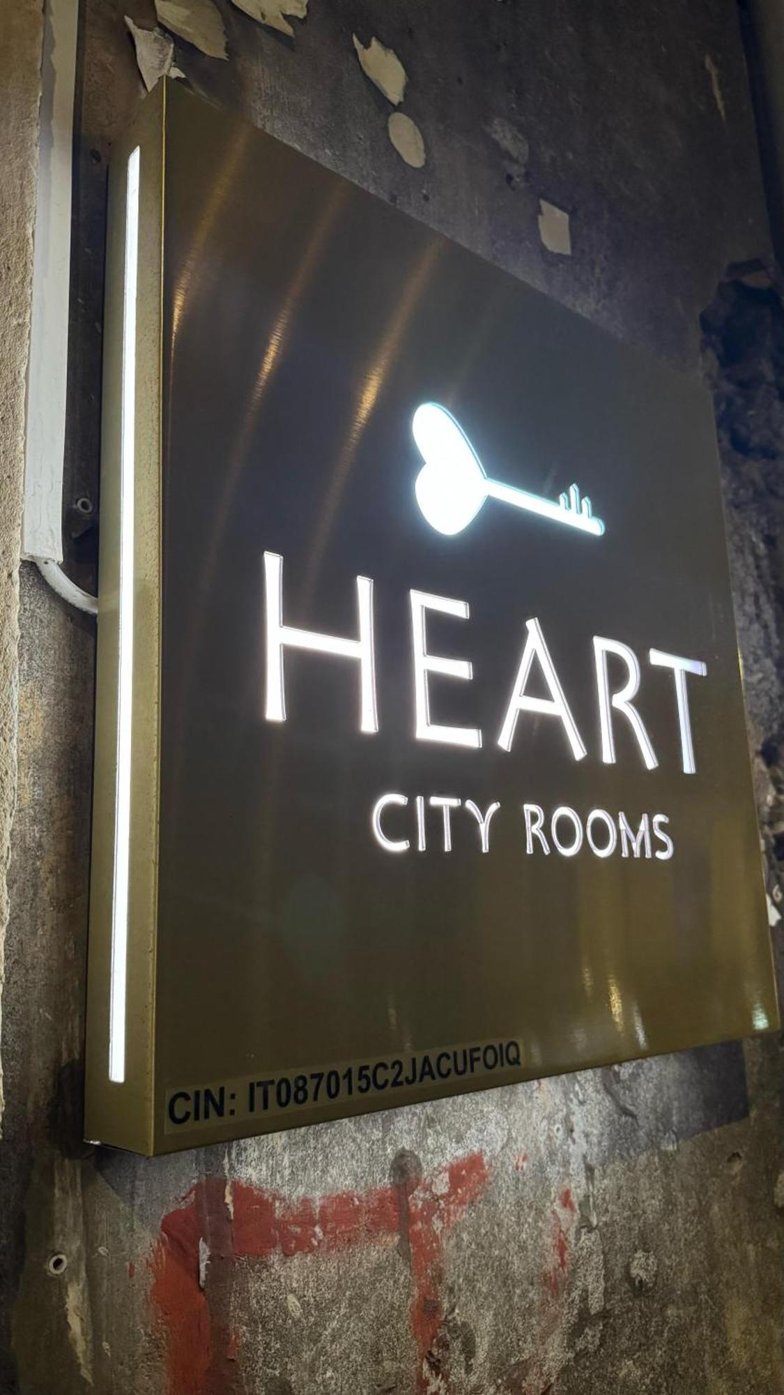 Heart City Rooms Catania Bagian luar foto